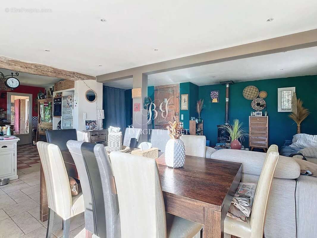 Maison à PLAN-DE-LA-TOUR