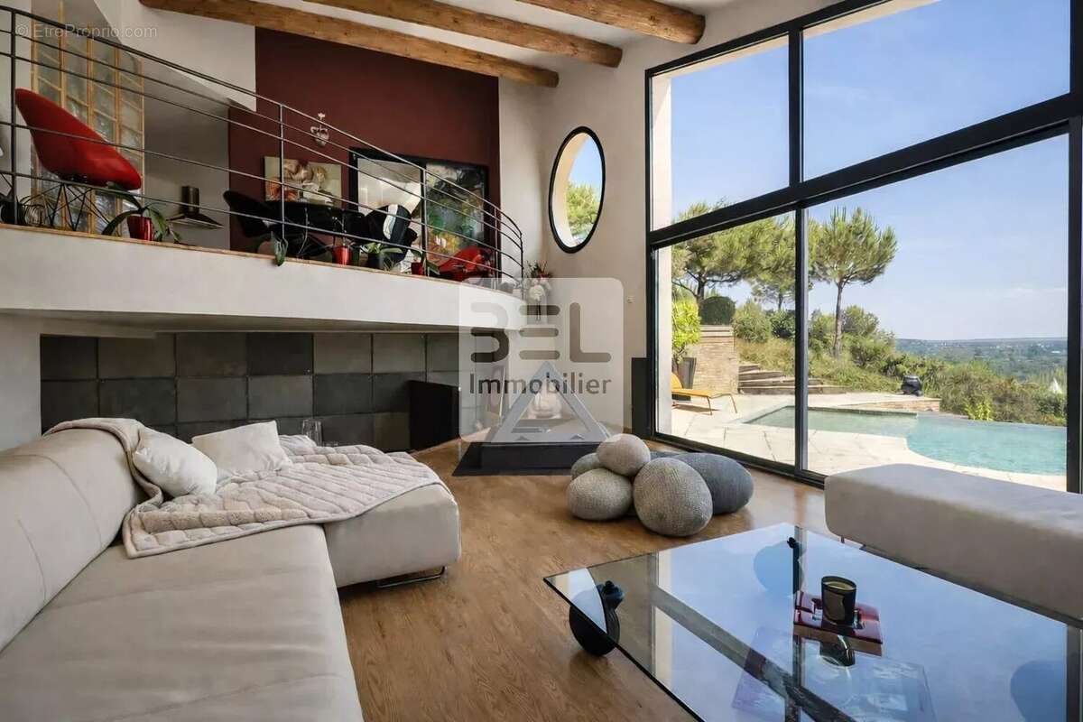 Maison à VILLENEUVE-LES-AVIGNON