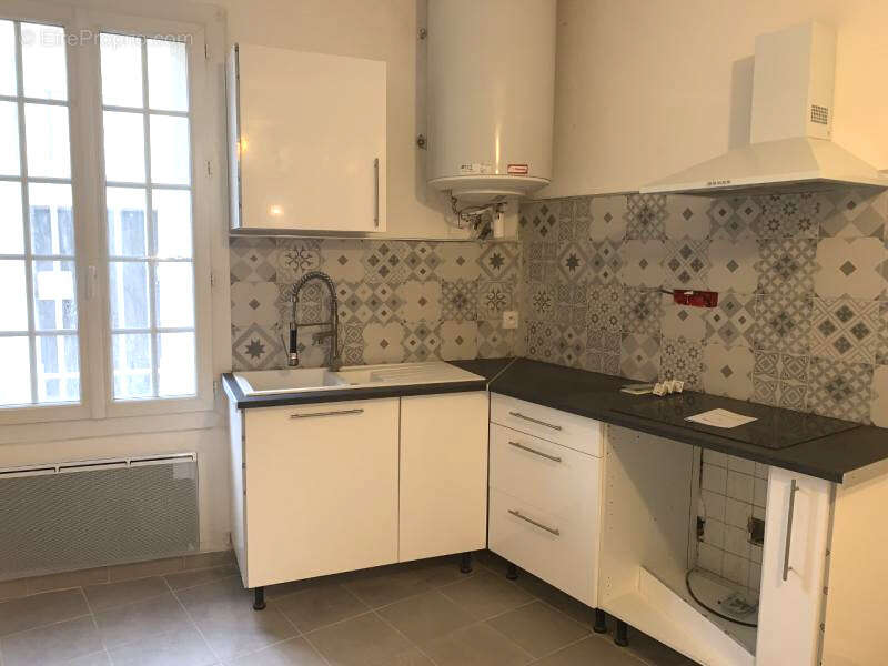 Appartement à MAUGUIO