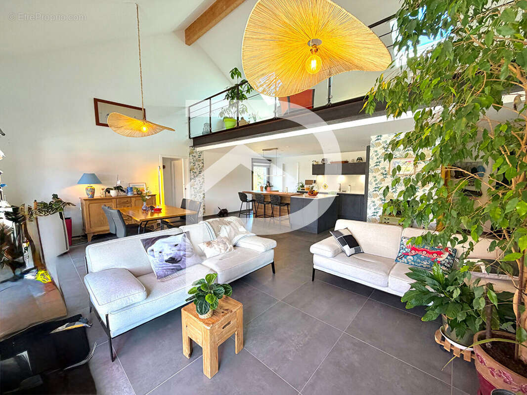 Maison Lagor - 5 pièces - 178 m² - photo 6