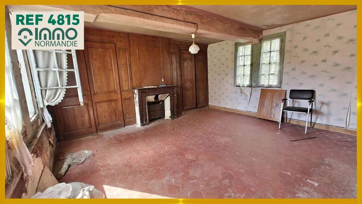 Maison à SAINT-CYR-DE-SALERNE