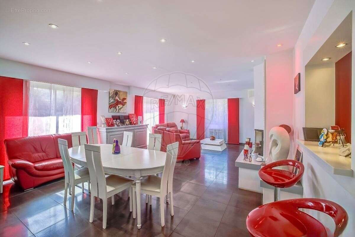 Maison à CAGNES-SUR-MER