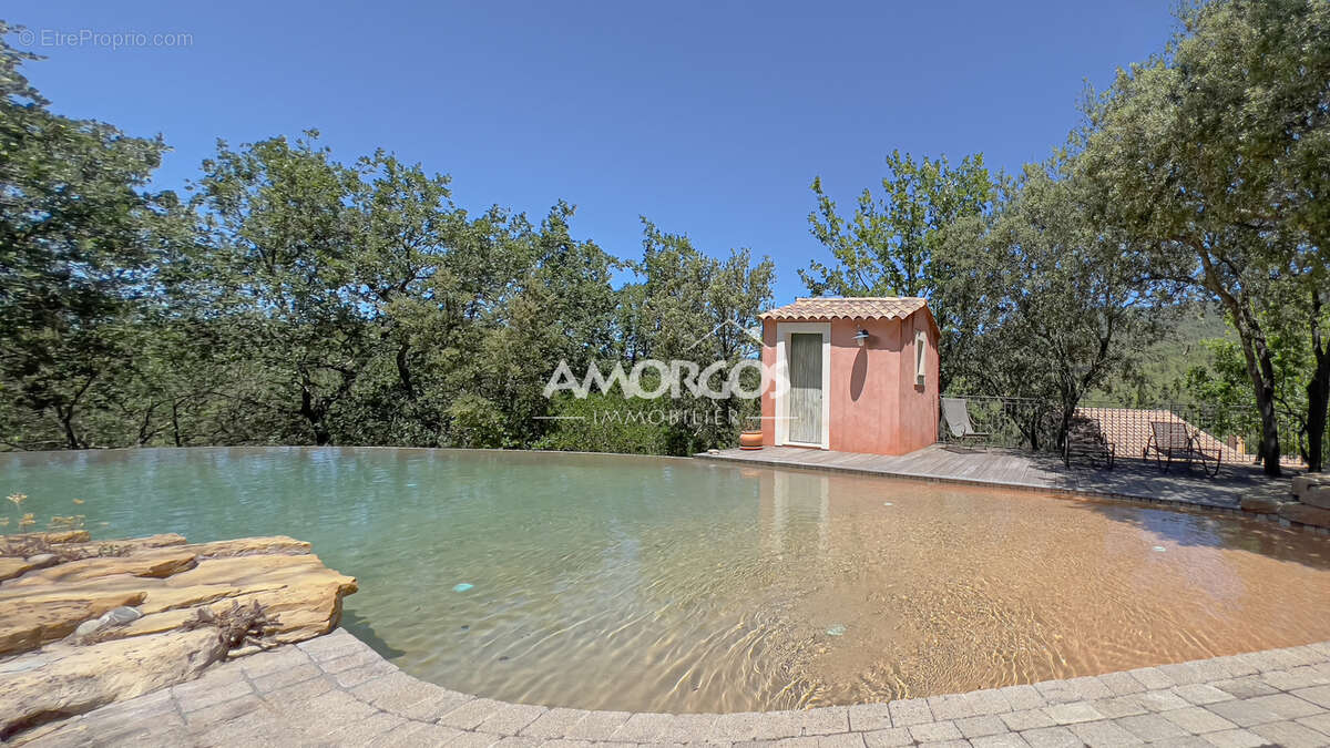**LE BEAUSSET - Villa Provençale de Rêve** - photo 2