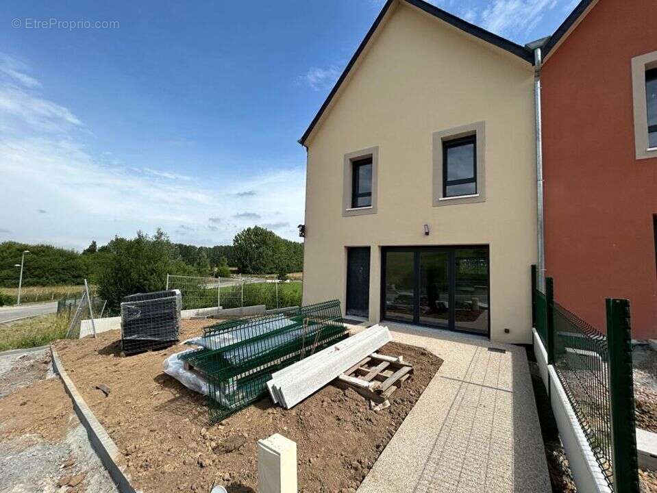 Maison à PONT-L&#039;EVEQUE