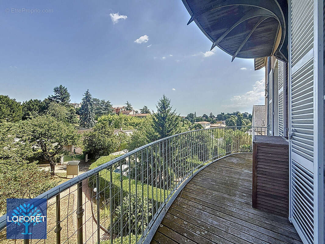 Appartement à SAINTE-FOY-LES-LYON