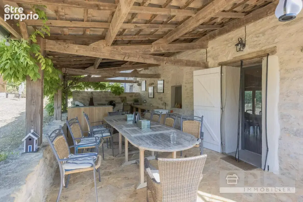 Belle et spacieuse propriété en pierre avec piscine et 3,8 hectares de terrain. - photo 3