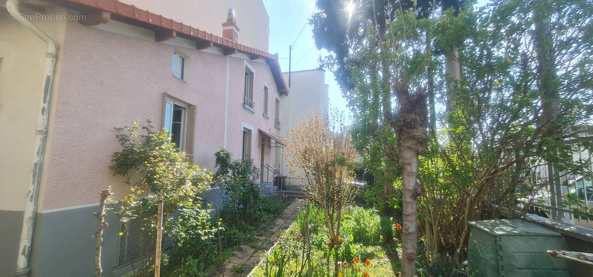 Maison à CLERMONT-FERRAND
