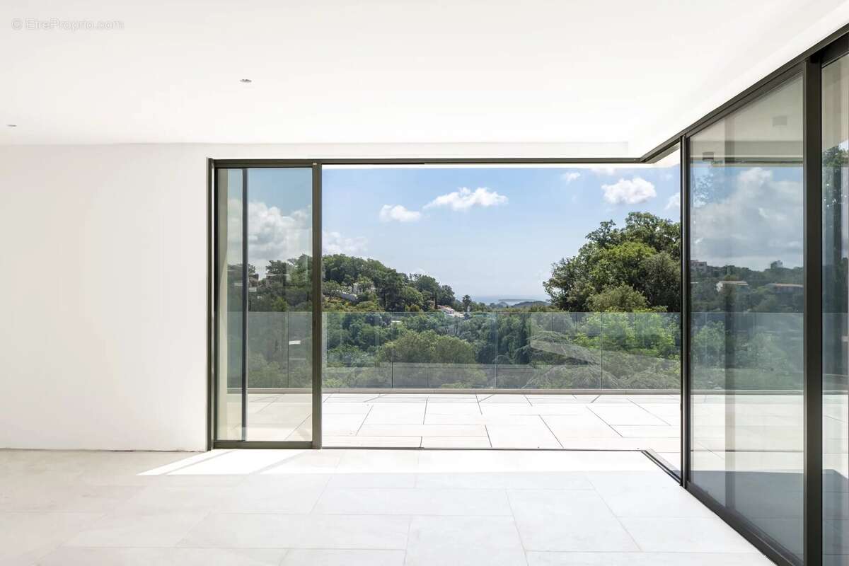 Appartement à LES ADRETS-DE-L'ESTEREL