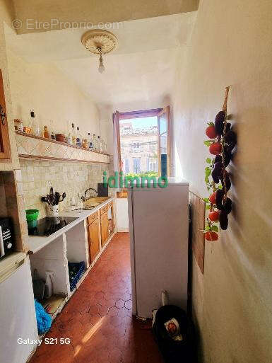 A voir Draguignan centre F3 de 95m traversant avec terrasse et cave 158000€ dpe d - photo 4