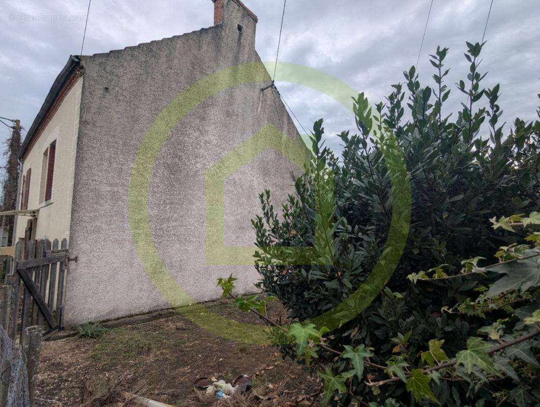 Maison à SAINT-BONNET-EN-BRESSE
