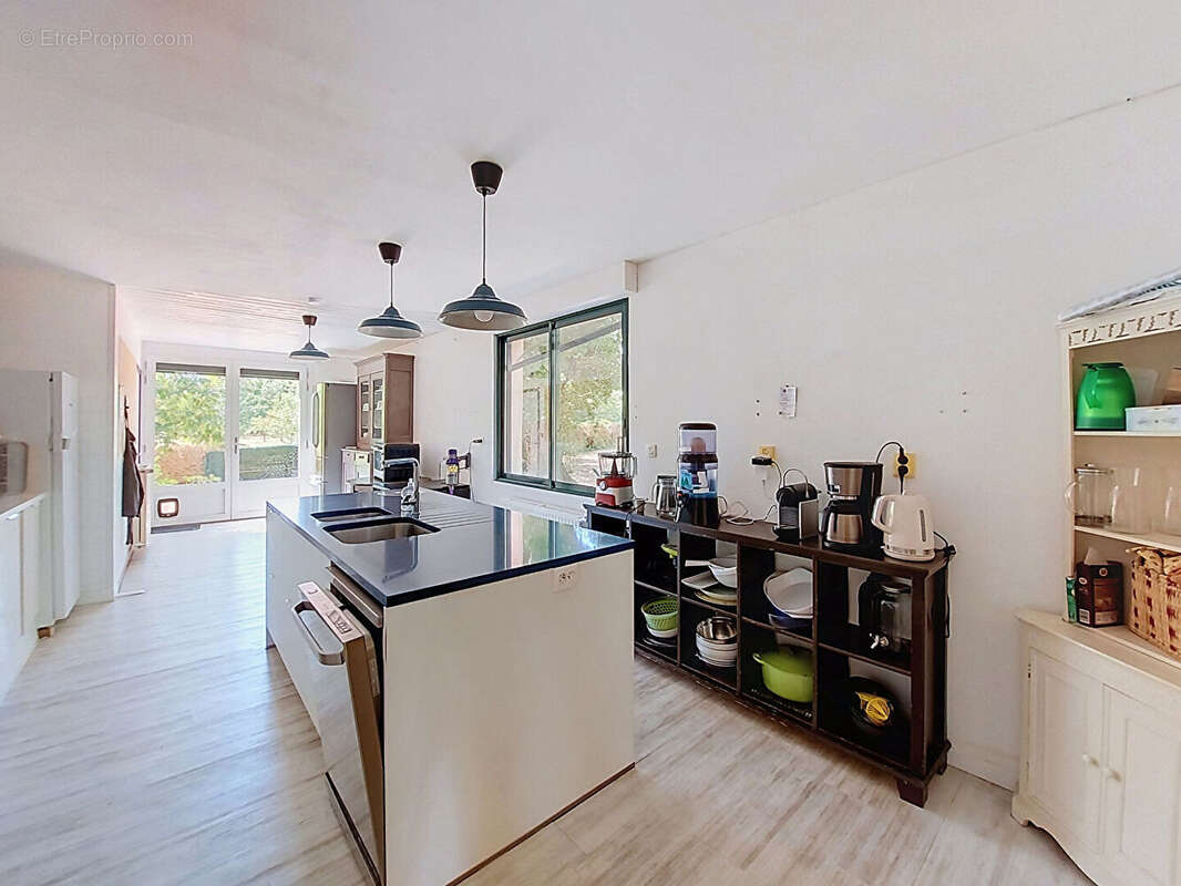 Domaine de 300 m² - Cadre verdoyant de Nort sur Erdre - photo 5