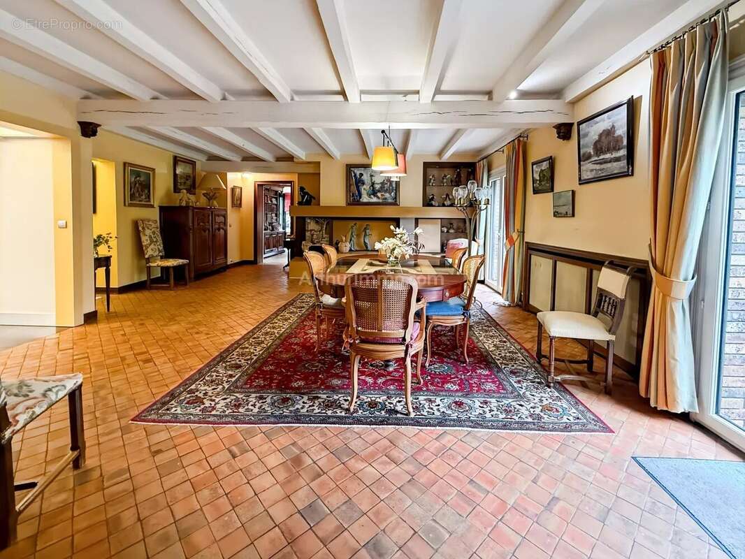 Maison à LIMEIL-BREVANNES