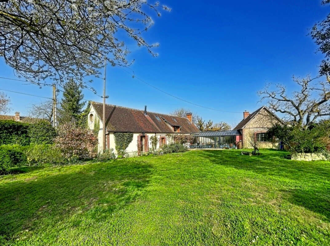 Maison à SAINT-ANGE-ET-TORCAY