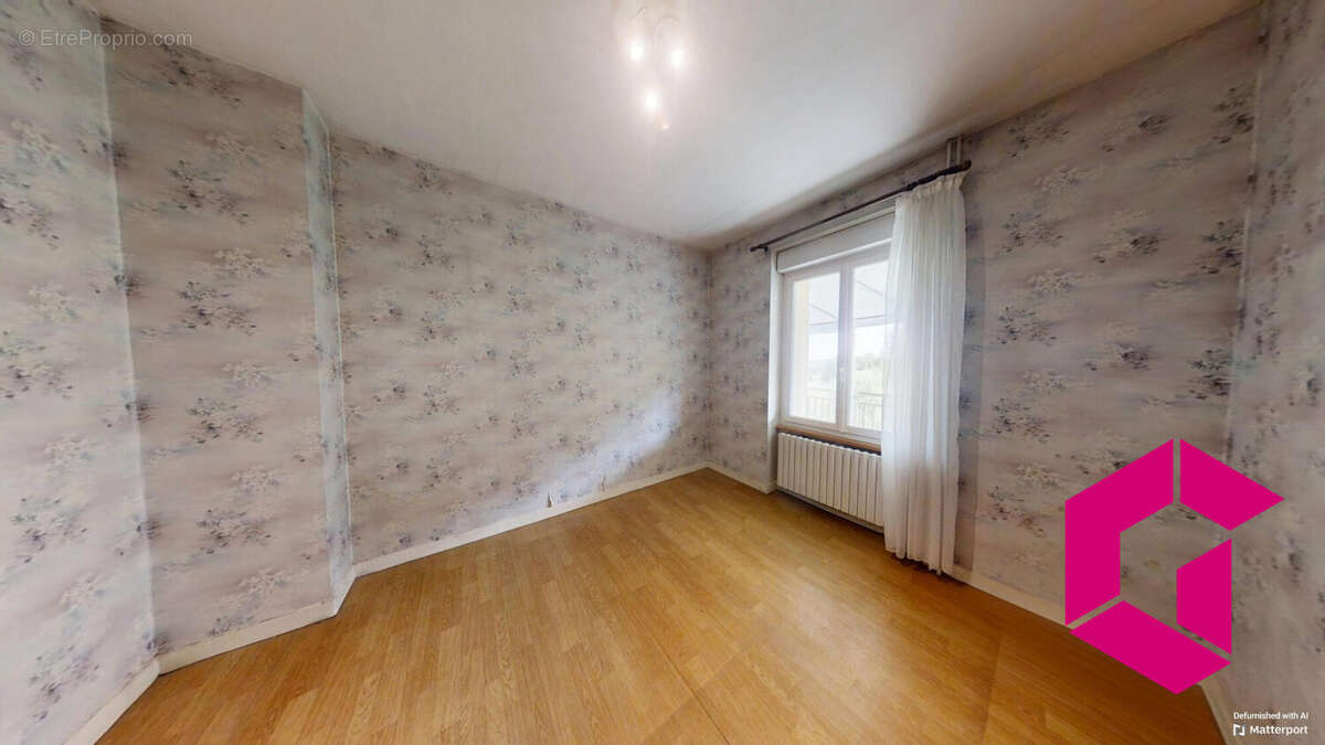 Maison à MONTFAUCON-EN-VELAY