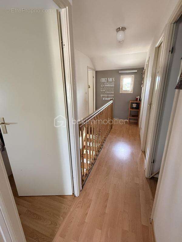Maison à OLLAINVILLE