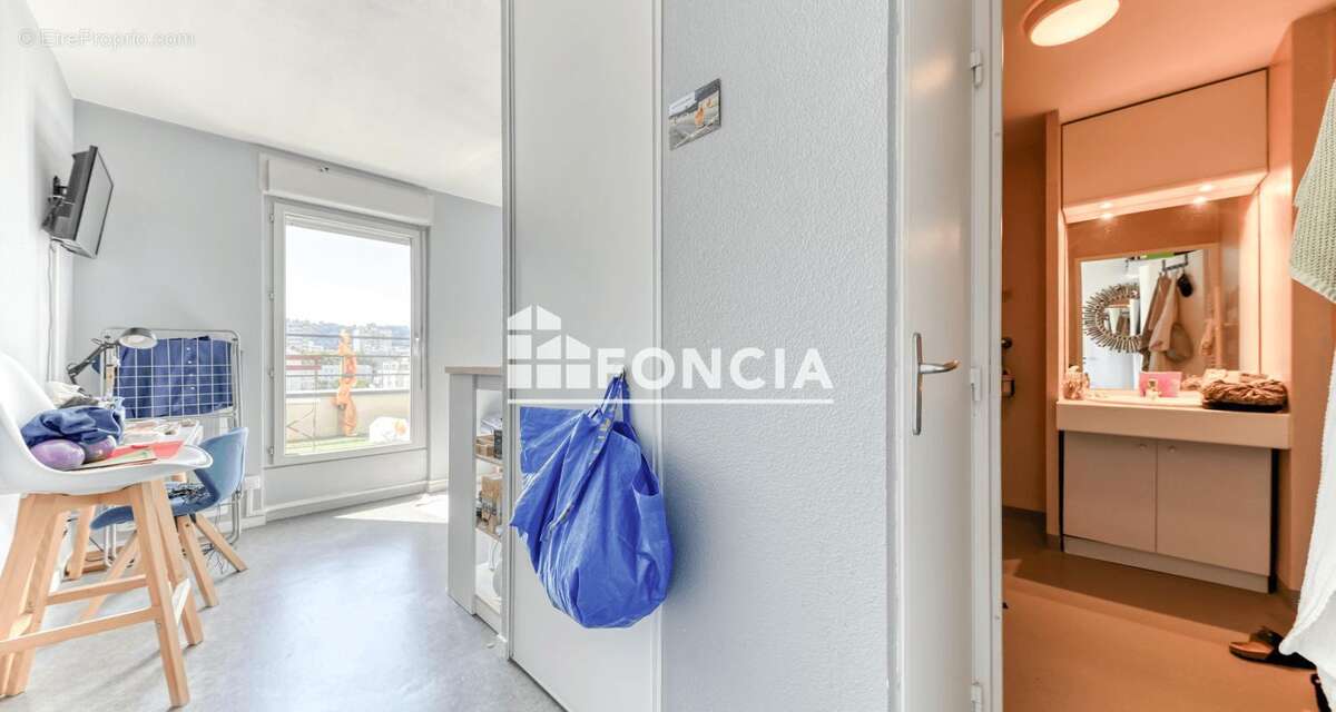 Appartement à LYON-7E