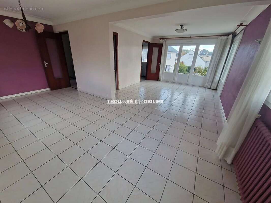 Maison à SAINTE-LUCE-SUR-LOIRE