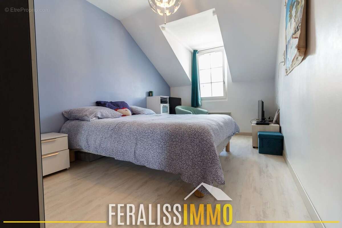 Appartement à VAUX-SUR-SEINE