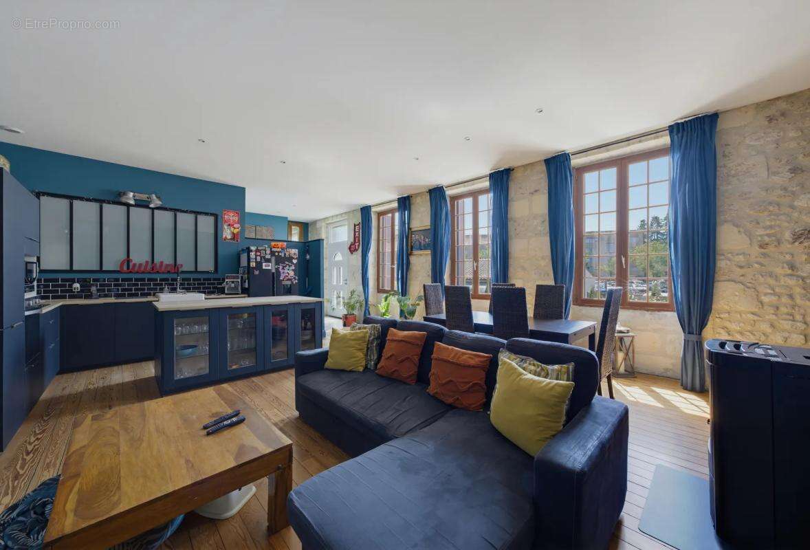 Maison de 5 pièces de 160 m² à Blanquefort - photo 2