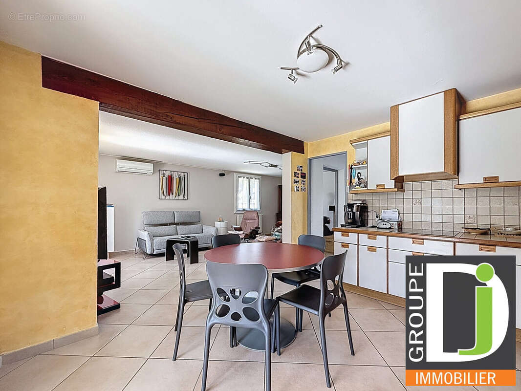 Maison à LIVRON-SUR-DROME