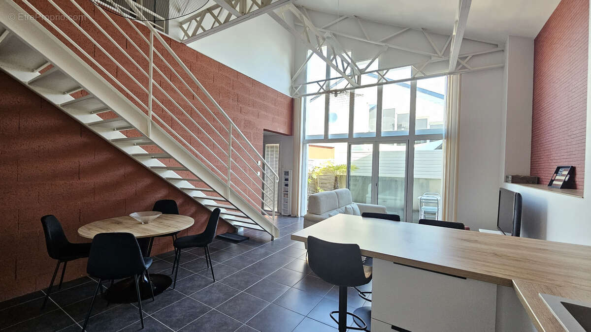 Maison à LES HERBIERS