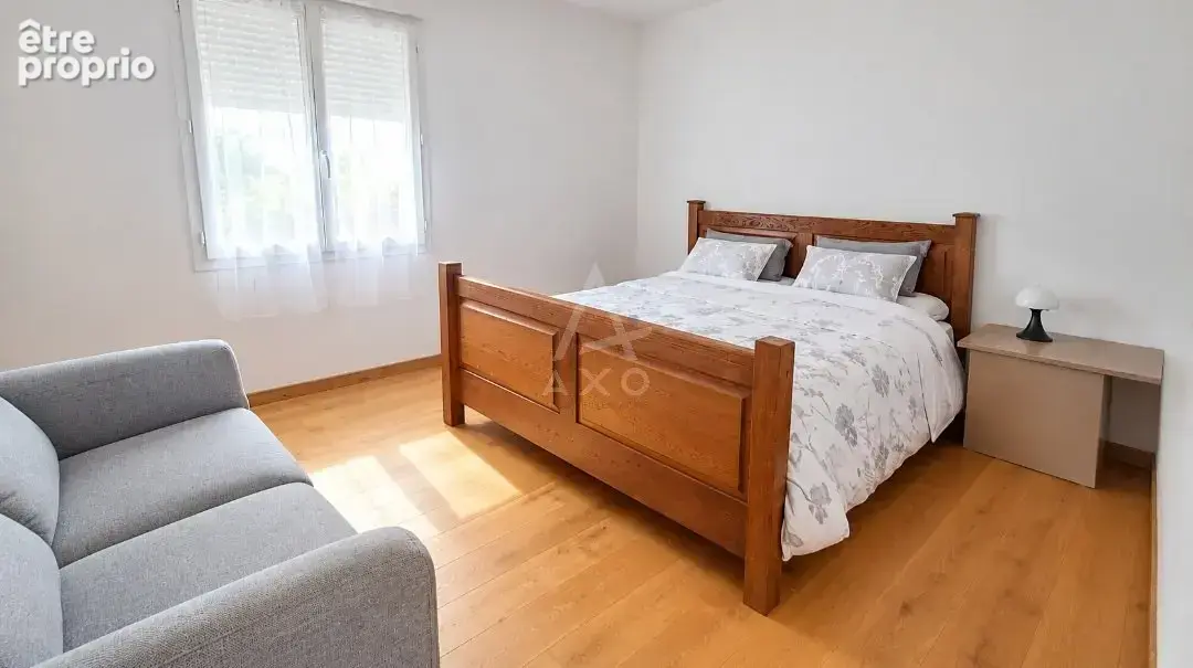 Maison de plain pied avec sous sol semi enterré - photo 12