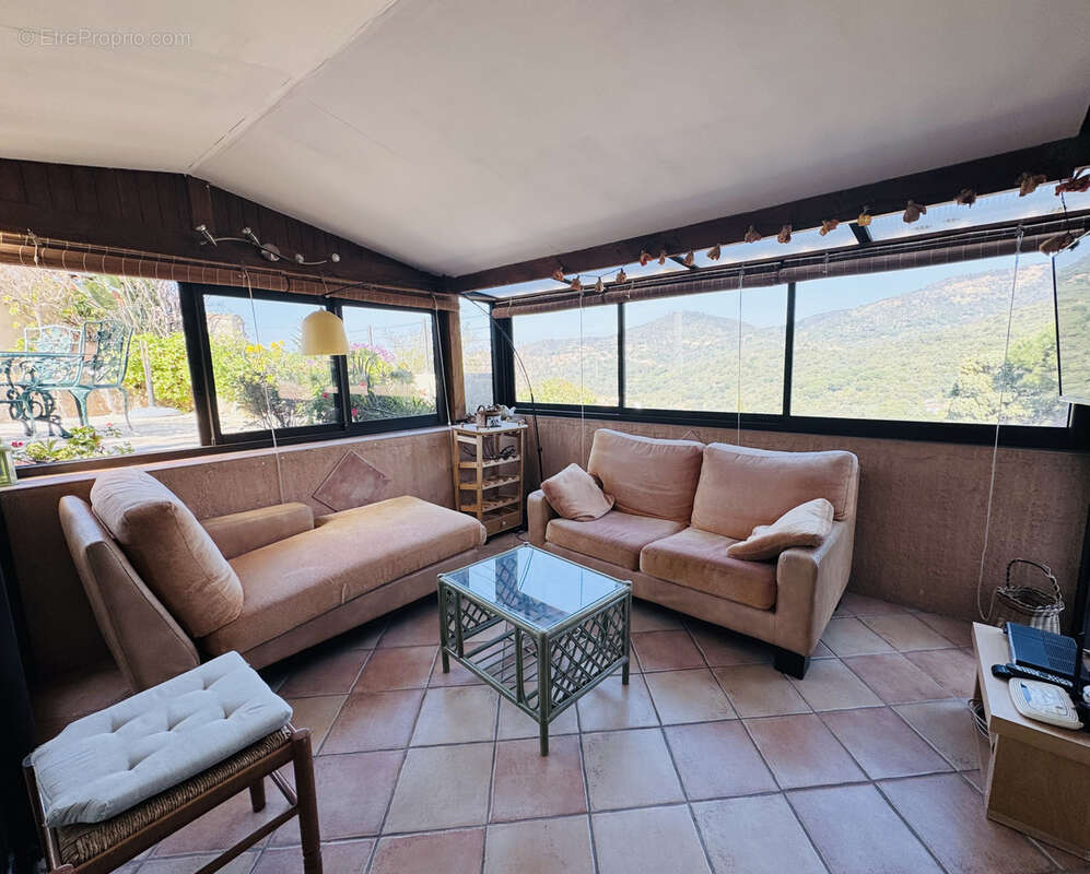 Maison à BORMES-LES-MIMOSAS