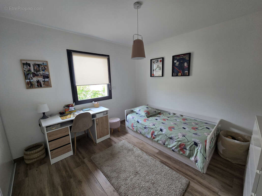 Maison à MOURS-SAINT-EUSEBE