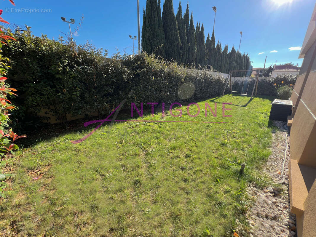 Appartement à SIX-FOURS-LES-PLAGES