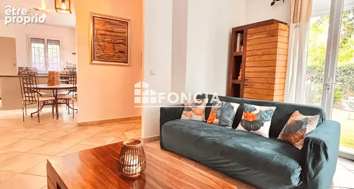 Photo Maison à La Londe-Les-Maures au prix de 689 000€