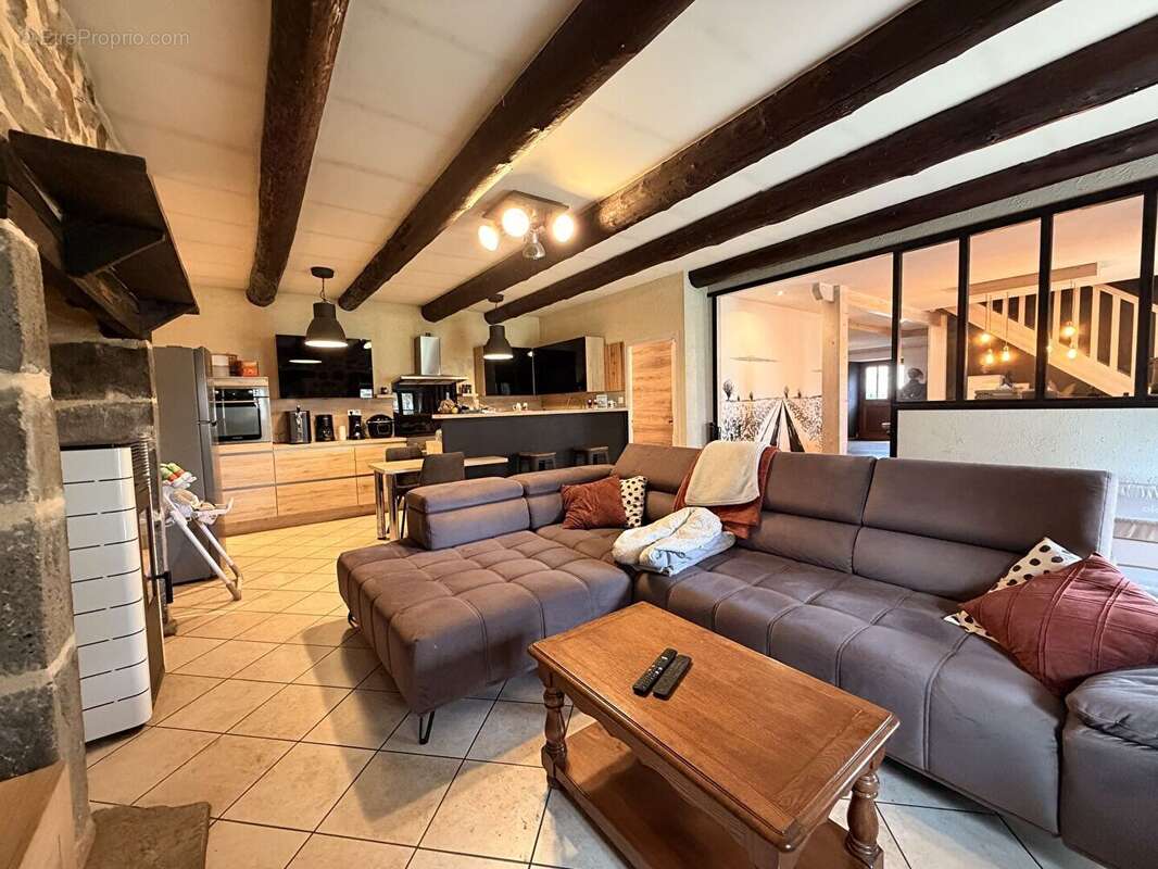 Maison à VALUEJOLS