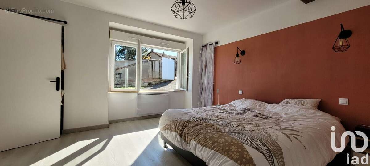 Photo 4 - Maison à MARNES