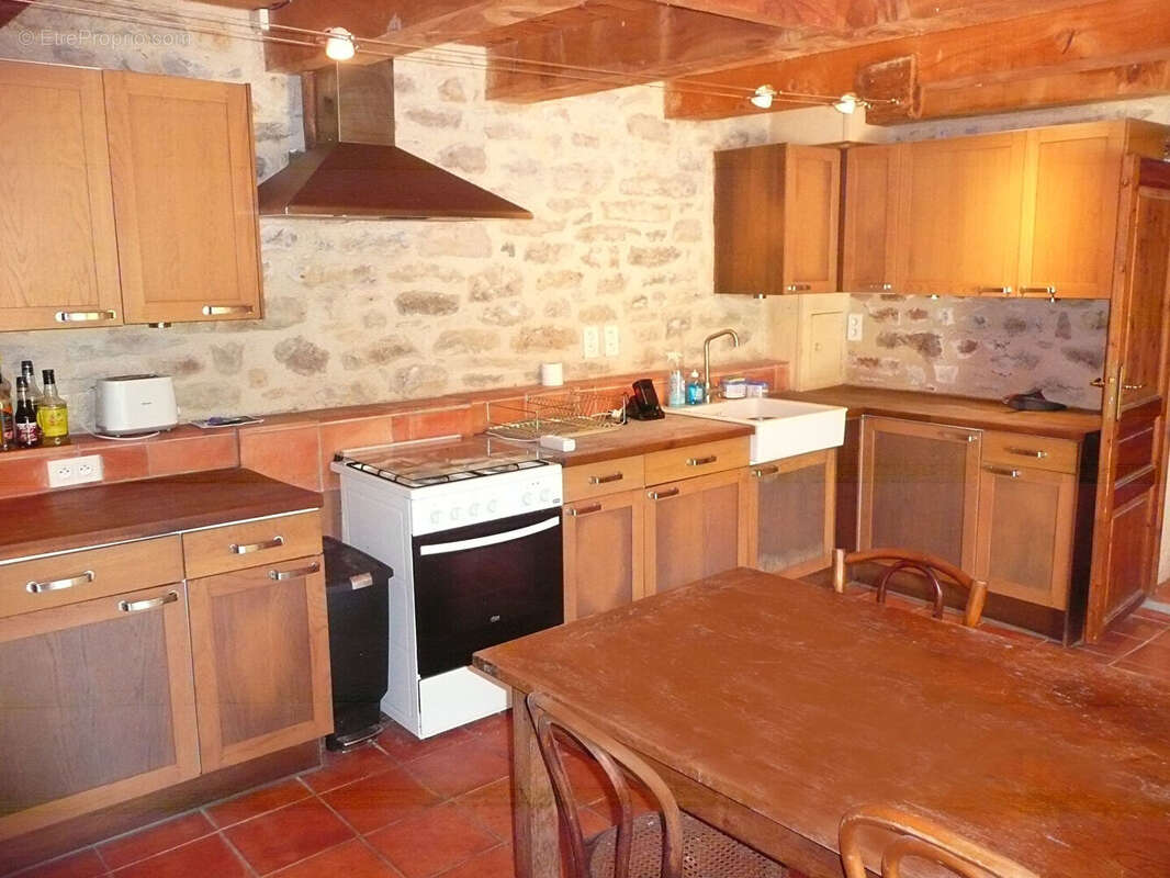 Maison de caractère - près de Villeneuve d'Aveyron - photo 16