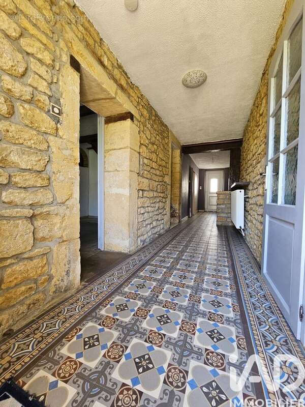 Photo 4 - Maison à COSNES-ET-ROMAIN