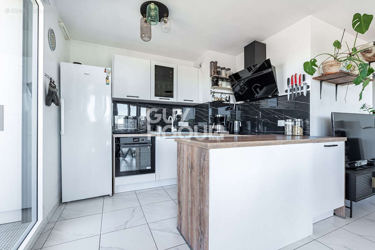 Appartement à COLOMBES