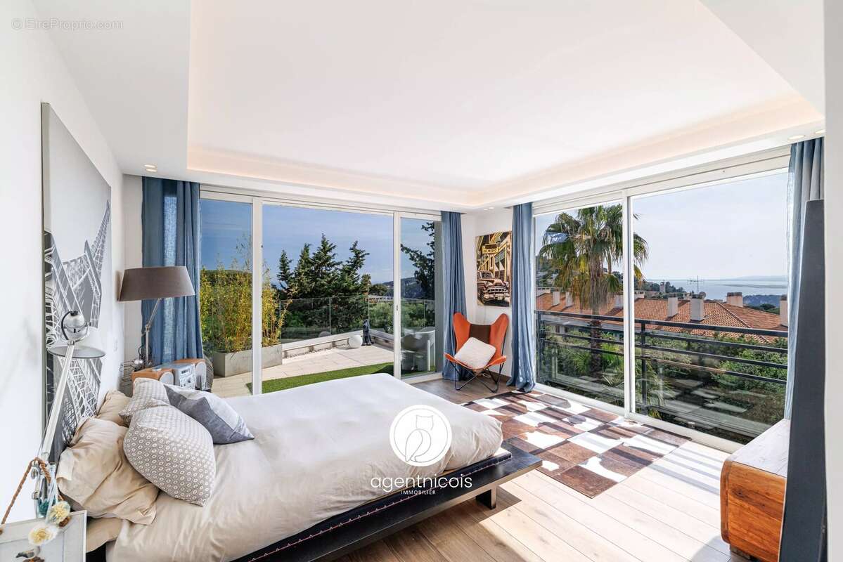 Appartement à VILLEFRANCHE-SUR-MER