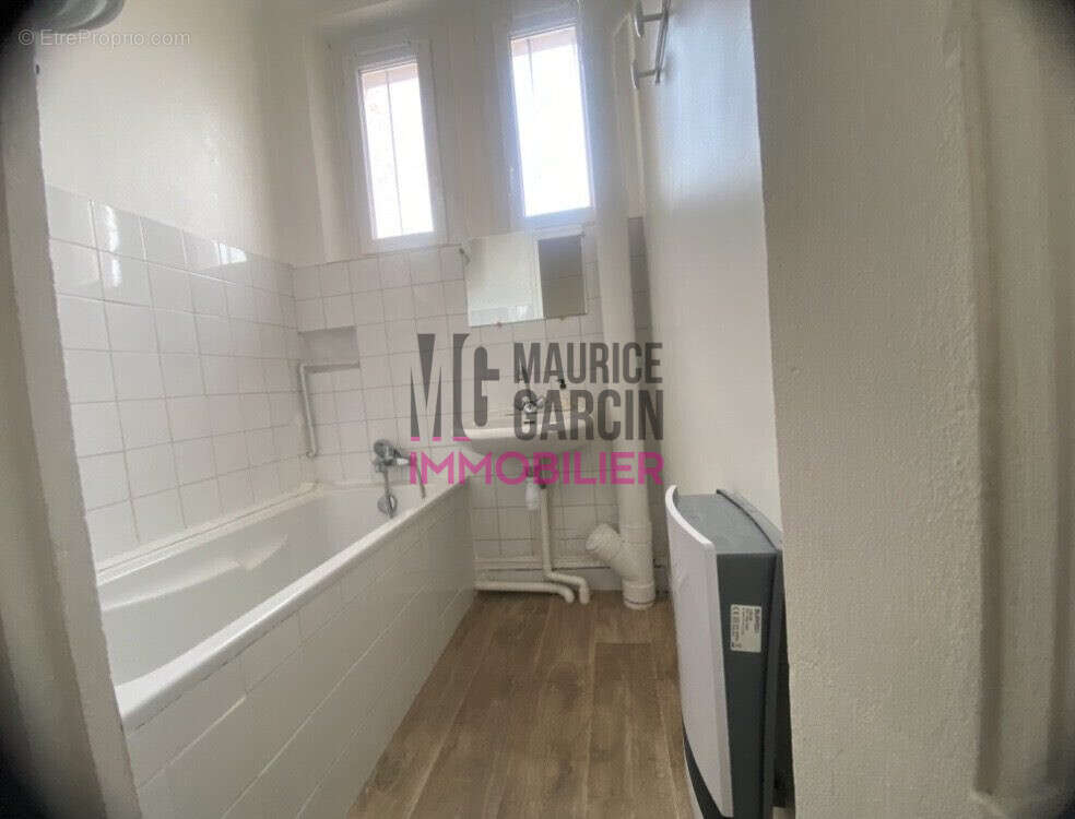 Salle de bain - Appartement à AVIGNON