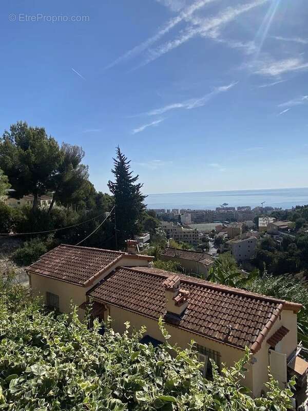 Appartement à ROQUEBRUNE-CAP-MARTIN
