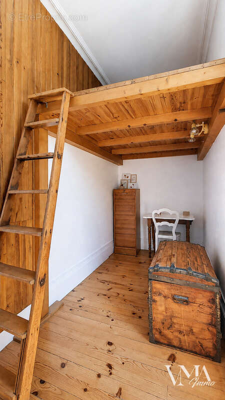 Écully   maison atypique dans un écrin de verdure - photo 14