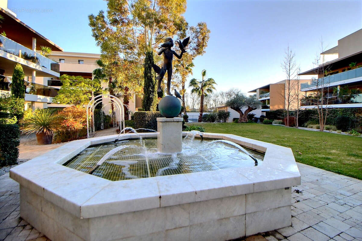 Appartement à LATTES