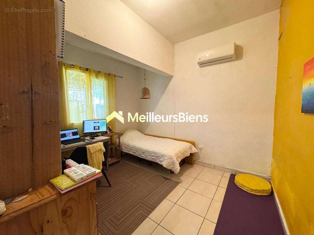 Maison de ville  Saint-Paul - photo 10