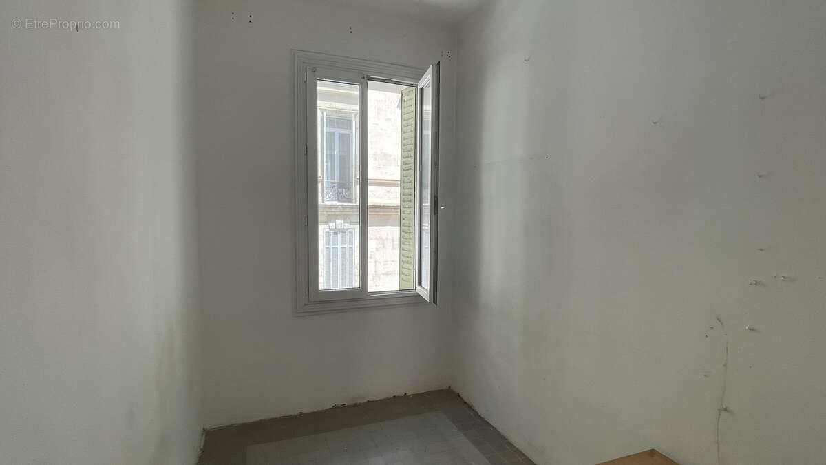 Appartement à MARSEILLE-6E