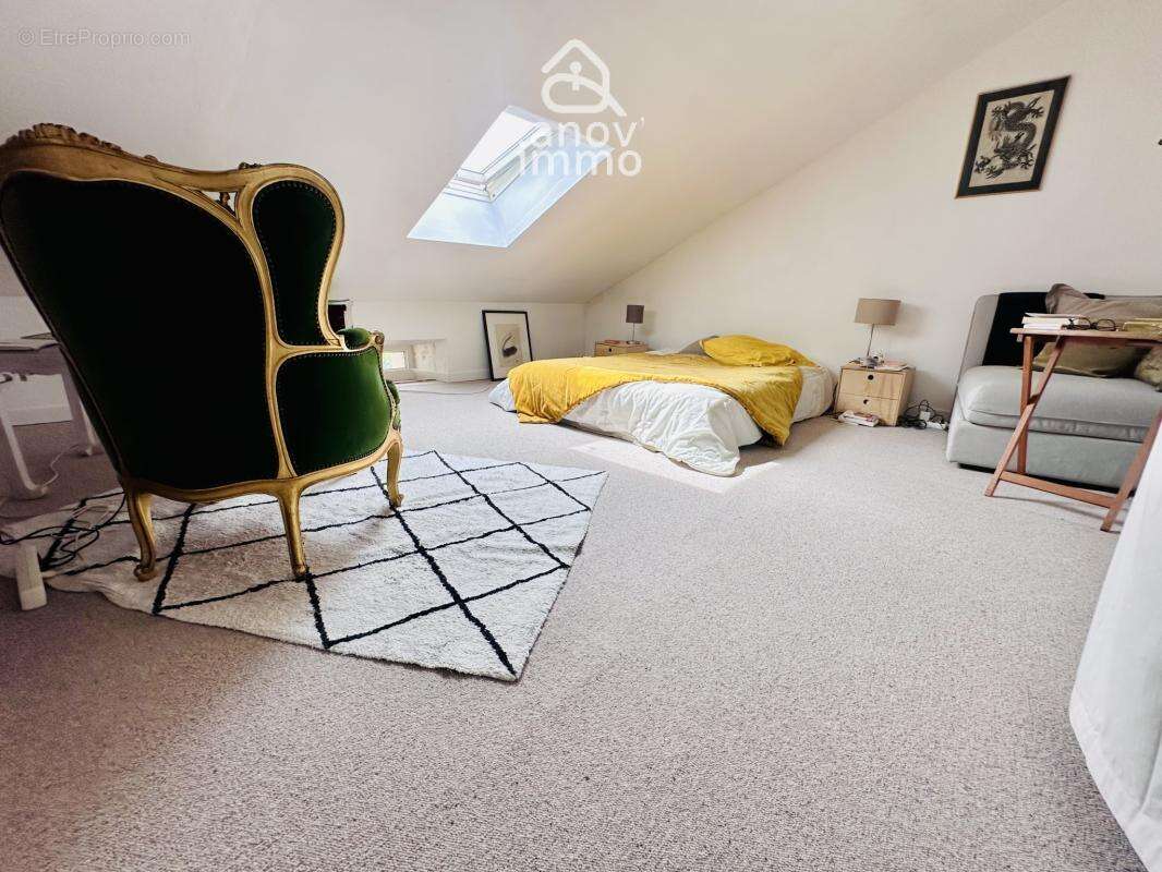 Maison de charme avec jardin intime, terrasse et atelier   E - photo 11