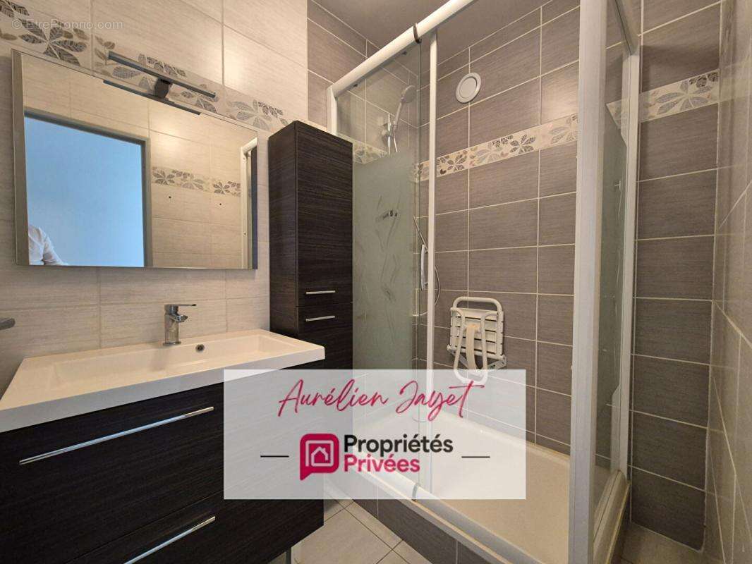 secteur Université Gare, Appartement 96 m²  4 chambres, parking - photo 8