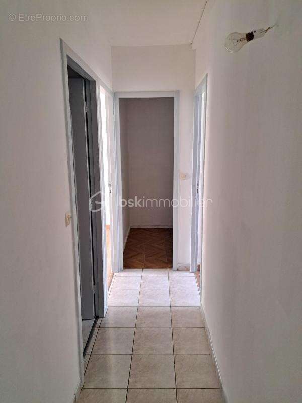 Appartement à SAINT-CYR-SUR-LOIRE