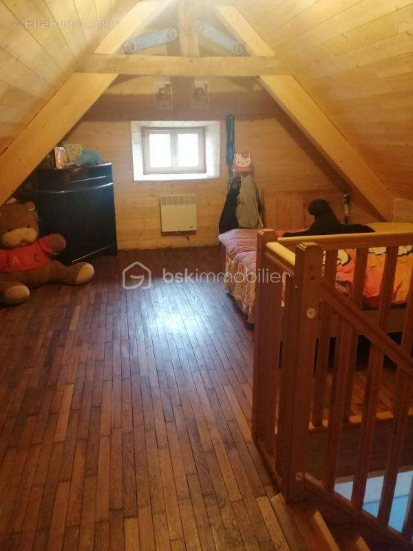 Maison à PONTVALLAIN