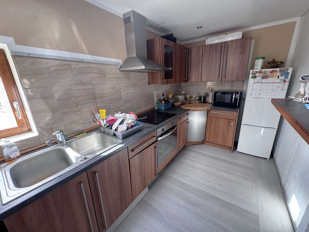Appartement à FAVEROLLES