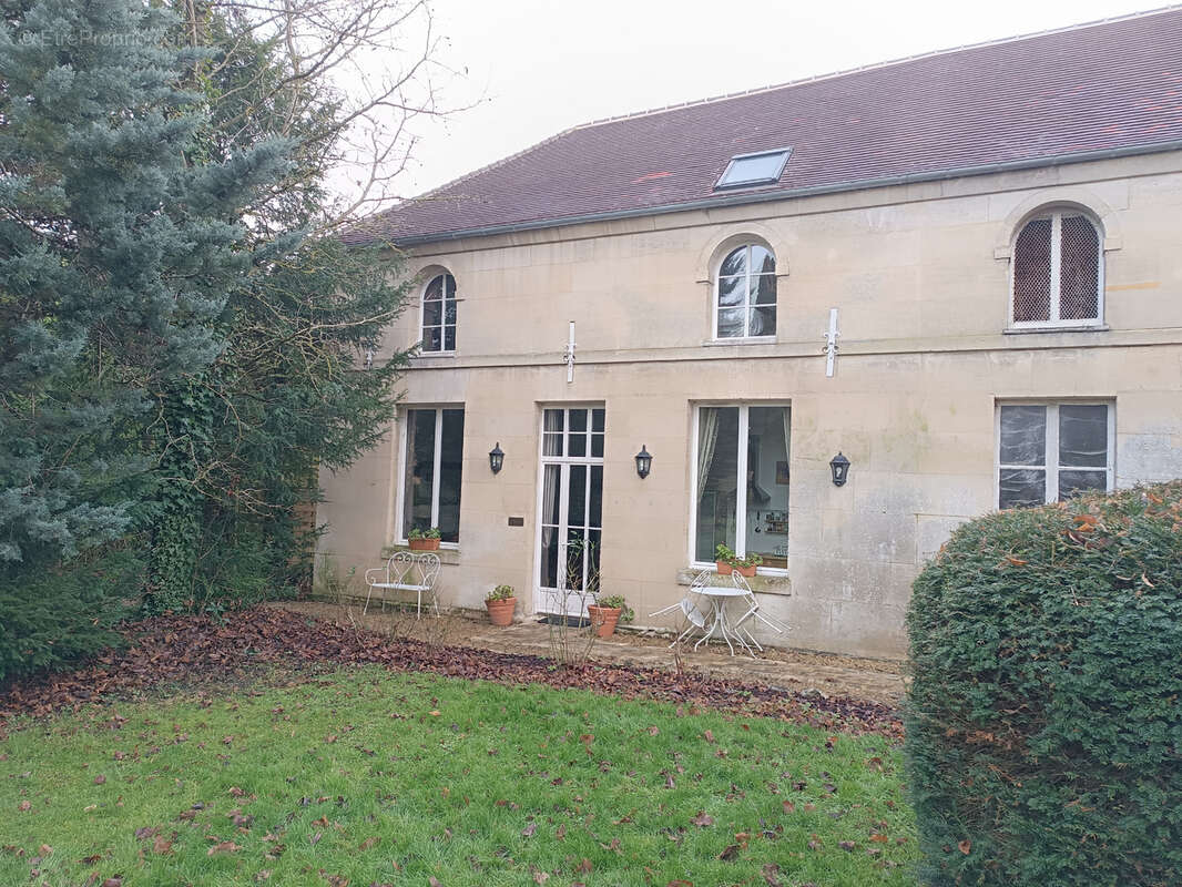 Maison à MOUY