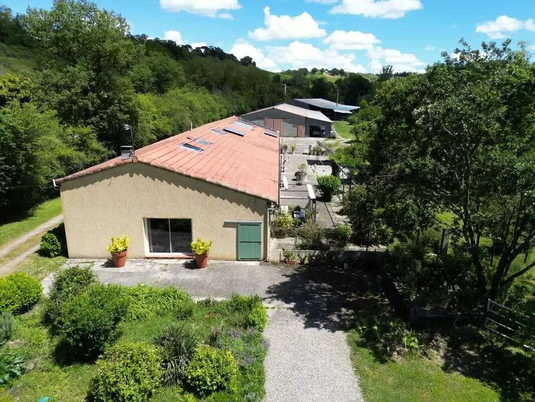 Maison à LE FOSSAT