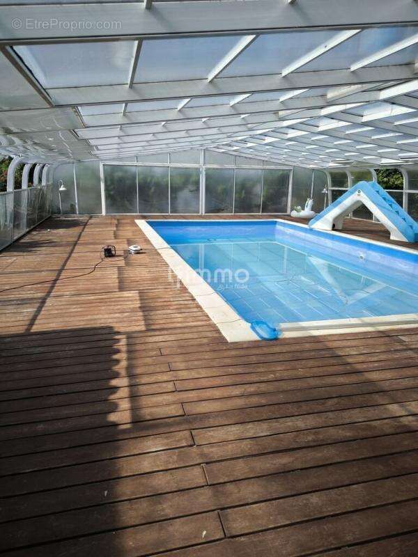 Maison de 280 m2 270 000€ FAI - photo 8